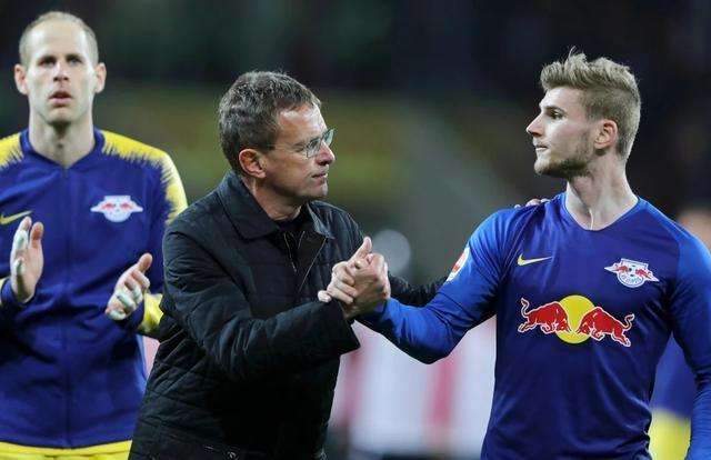 足球欧洲金童奖结果揭晓，新科得主含泪发声