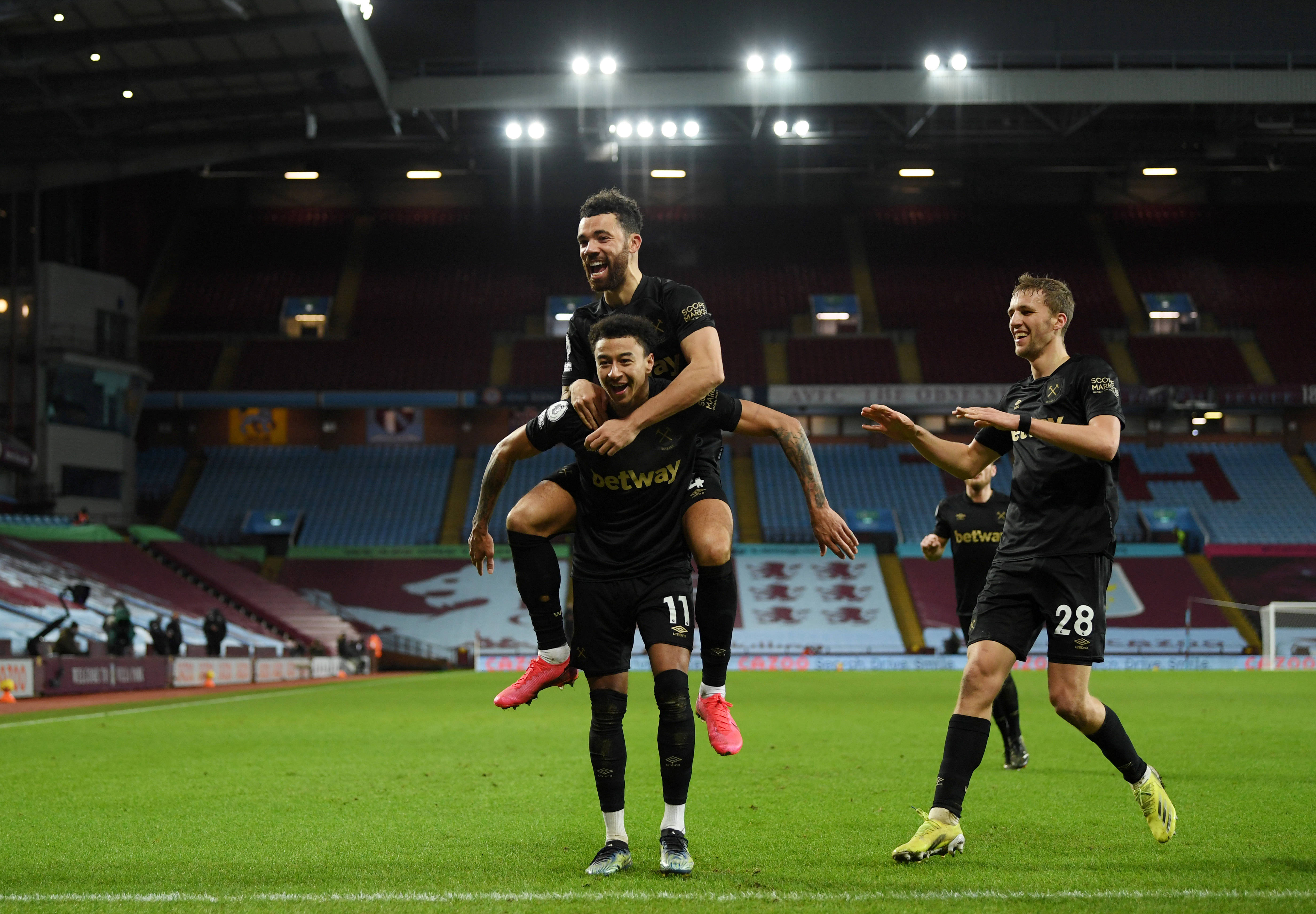 菲尔-琼斯：阿森纳可以充分利用拜仁在定位球防守上的弱点