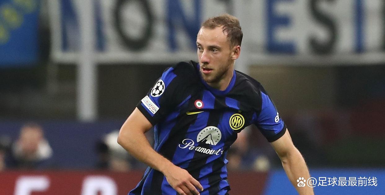 图片报：拜仁认真考虑格里马尔多，但尚未接触球员和勒沃库森