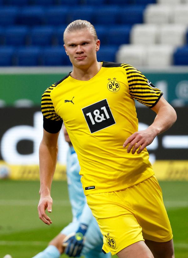 苏超夺冠后，泰州正探索开通主题旅游专列；高铁线路正在修建