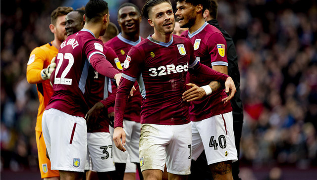 破防了！张本智和比手势，现场球迷给港队加油，日本队压力大