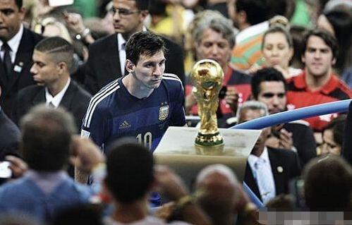 国足进攻体系如何改进？