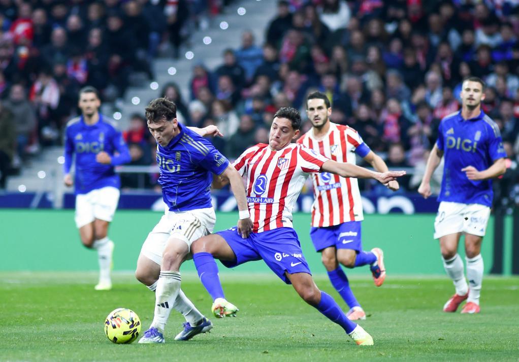 梅西一年三大MVP！造进球74个！快踢满全场还能边线一过四！