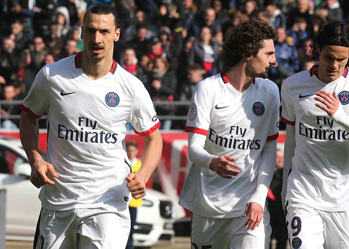 扮演奇兵但未能救主！张知垚替补12中6拿到14分6板2助 抢3前场板