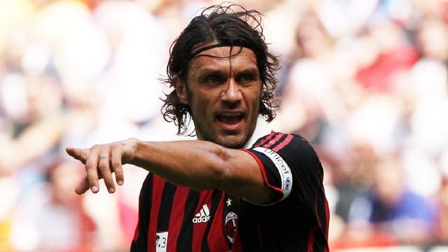 曼晚：曼联有信心在出售“弃将小队”前为引进谢什科提供资金